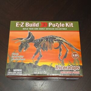 Disney Parks Now Closed Dinoland 3D Triceratops Puzzle Kit